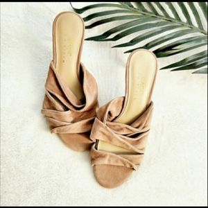 SOLD NWT Lord & Taylor Suede Mauve/ Tan color mule heels